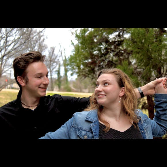 Meet your Posher, Elise - Picture 1 of 1